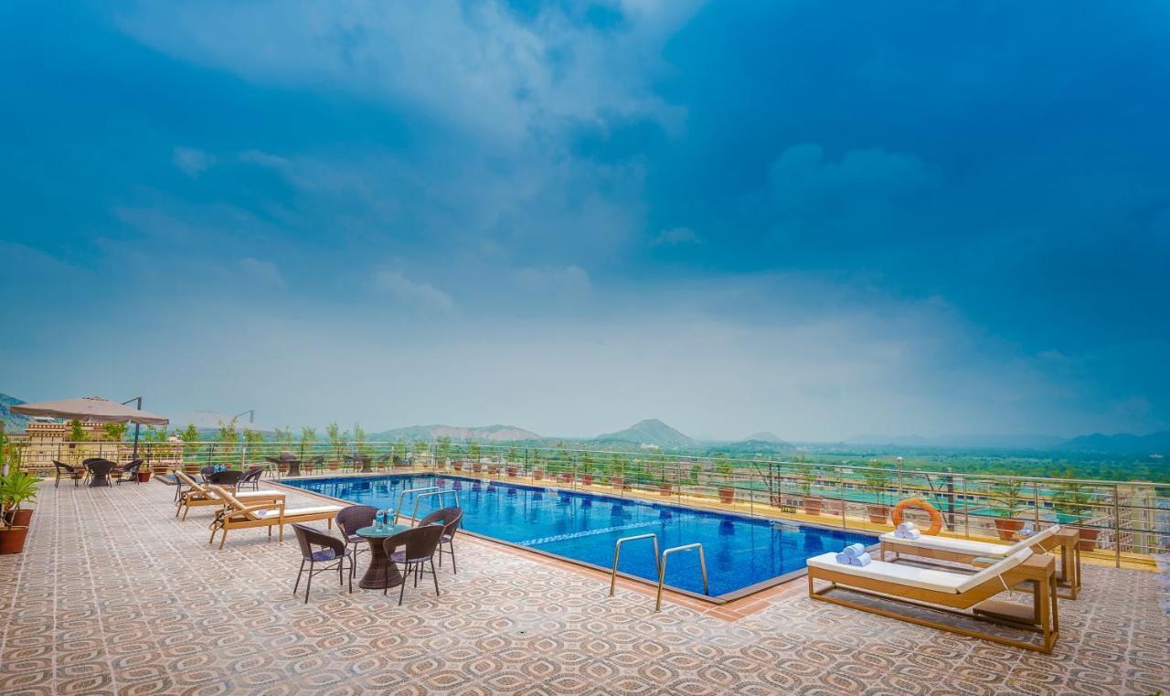 Clarion Inn Jaipur Kukas Kültér fotó